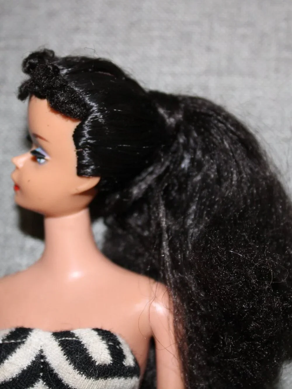 Vintage #4 Barbie Doll Solid Body Brunette Ponytail No Green Ear, Excellent